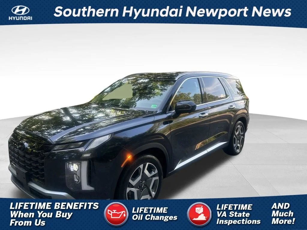 Used 2025 White Hyundai SEL Premium image 1