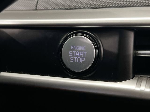 Used 2024 White Kia GT-Line image 35