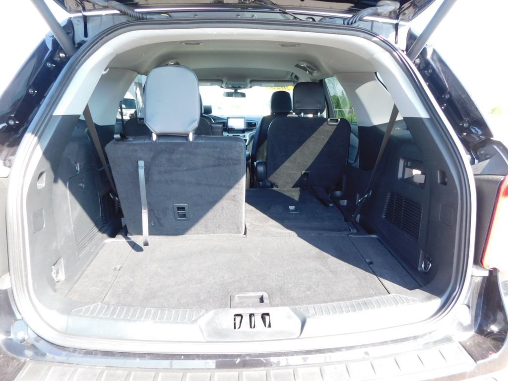 Used 2023 Black Ford XLT image 28