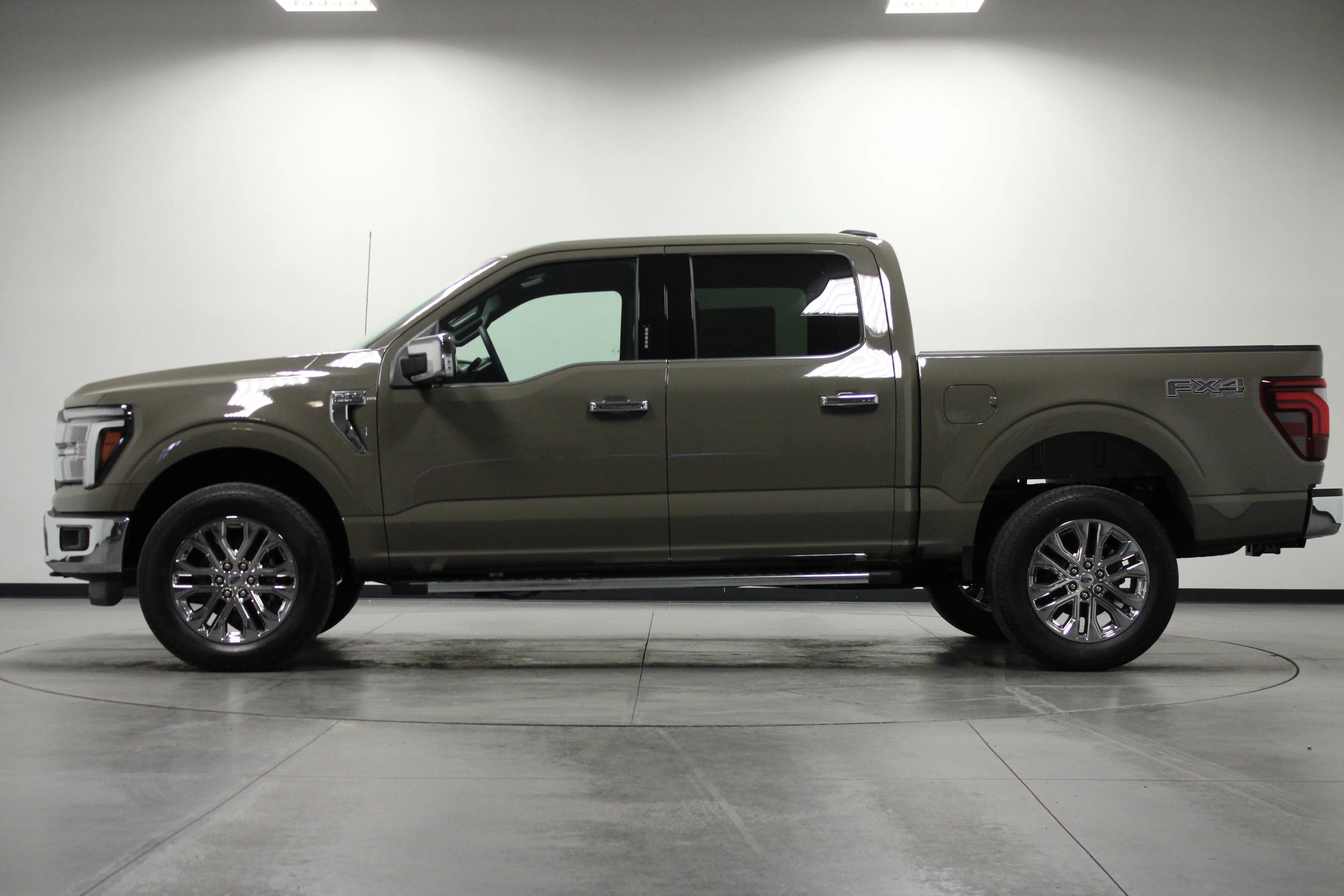 New 2026 Marsh Gray Ford Lariat® image 7