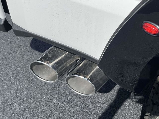 New 2026 Star White Metallic Tri-Coat Ford Lariat image 5