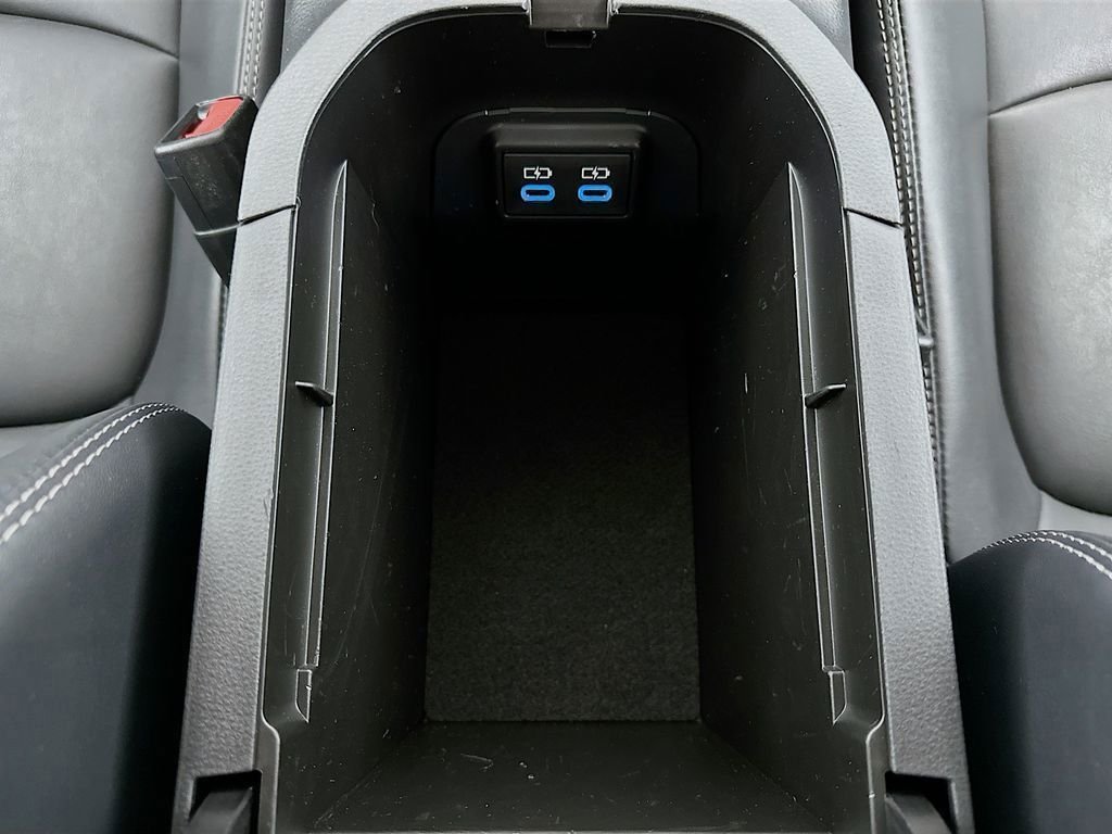 Used 2022 Blue Toyota XLE Premium image 8