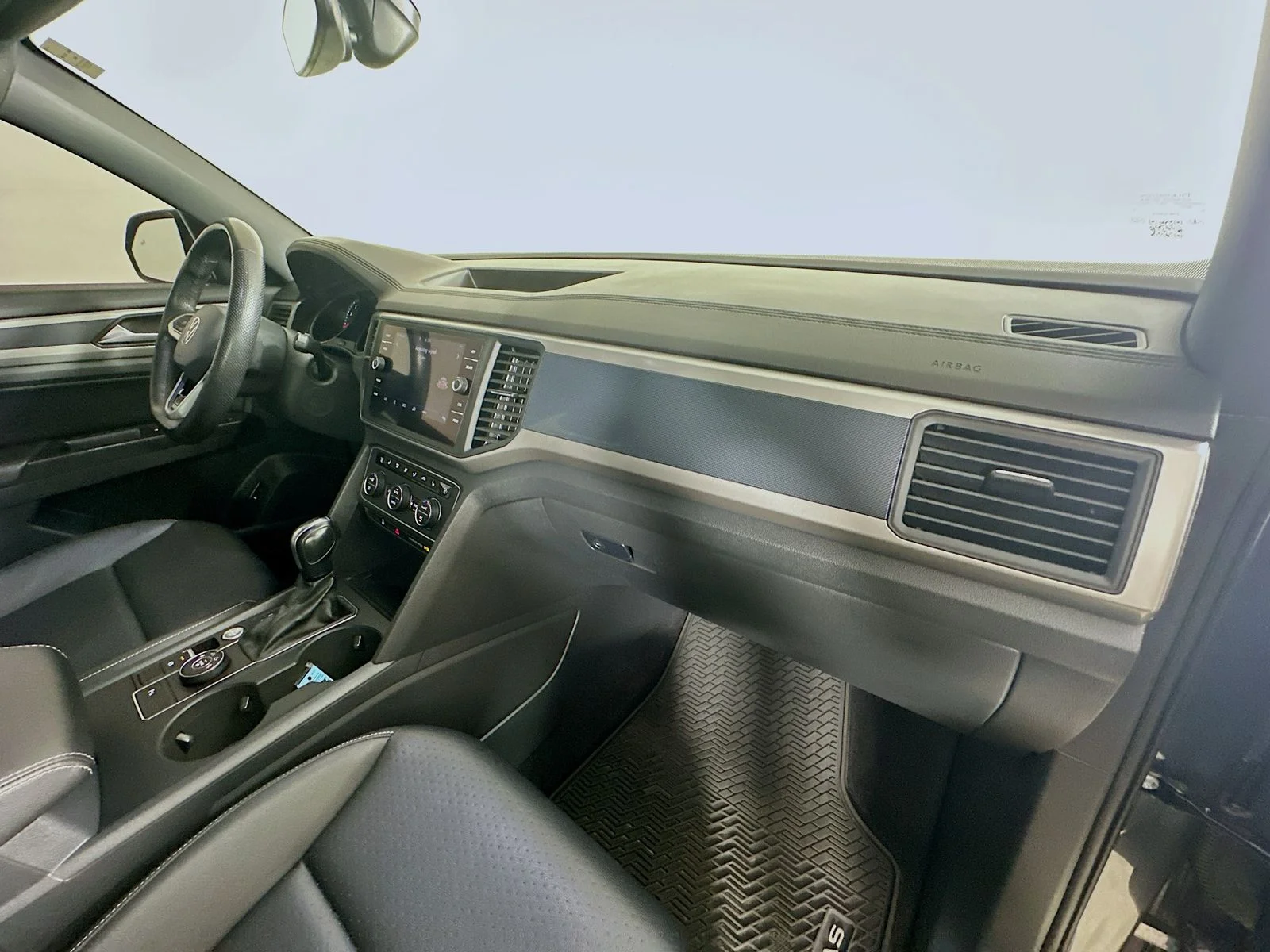Used 2020 Gray Volkswagen  image 45