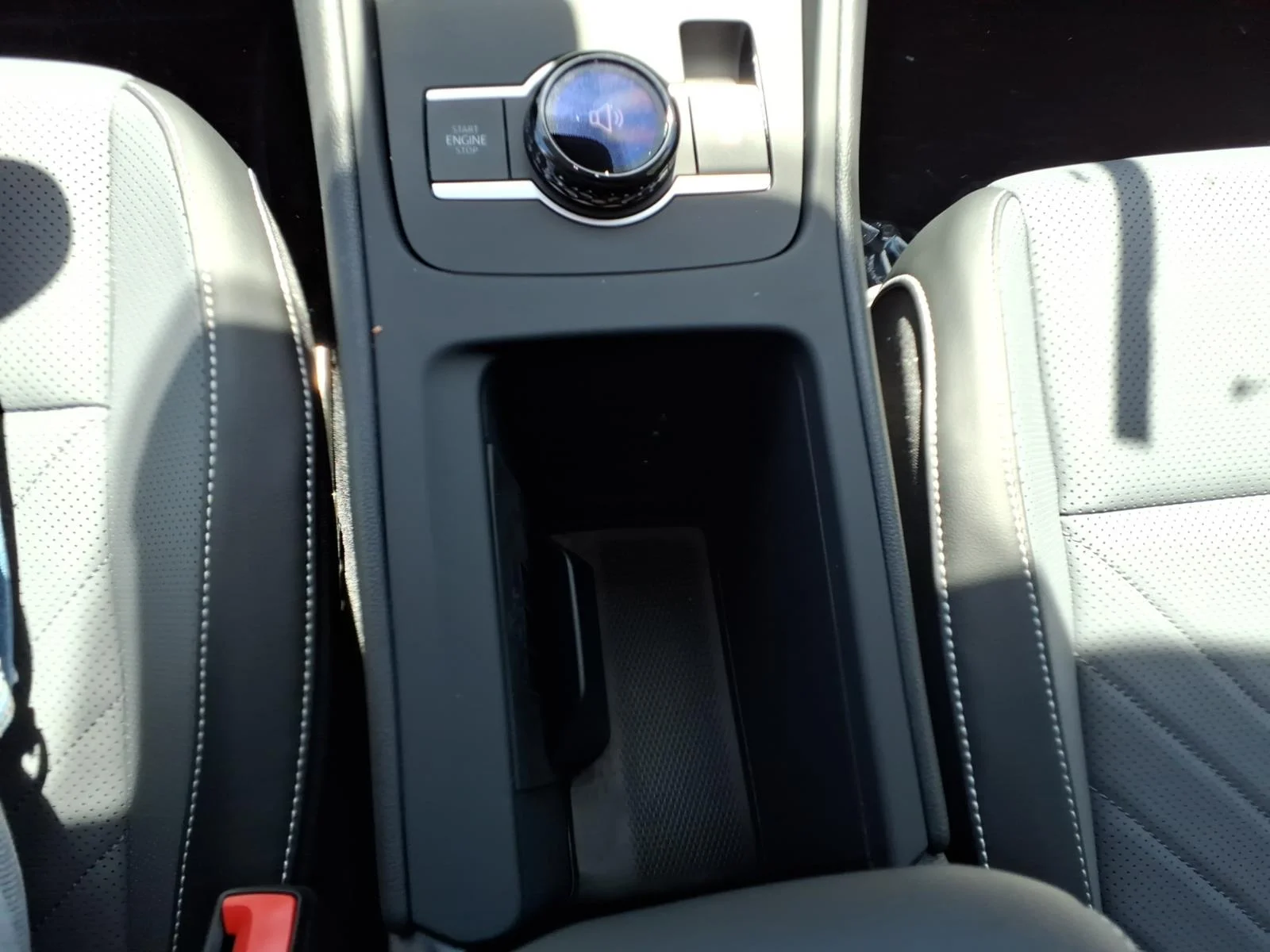 New 2026 Deep Black Pearl Volkswagen SE 4MOTION image 9