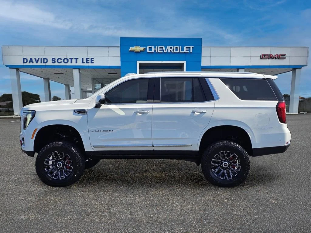 New 2026 Summit White GMC Elevation image 46