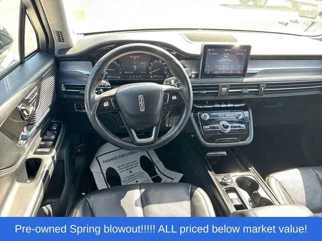 Used 2022 White Lincoln Standard image 22
