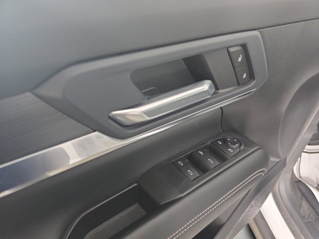 Used 2026 Summit White GMC Elevation image 10