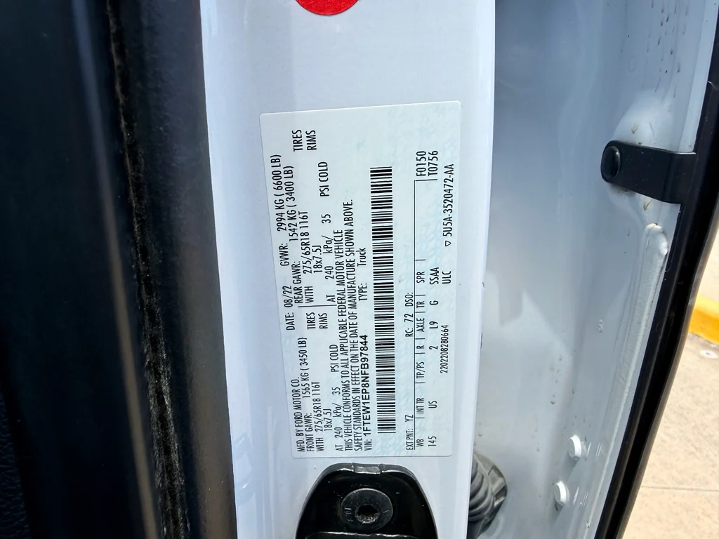 Used 2022 Oxford White Ford XLT image 31