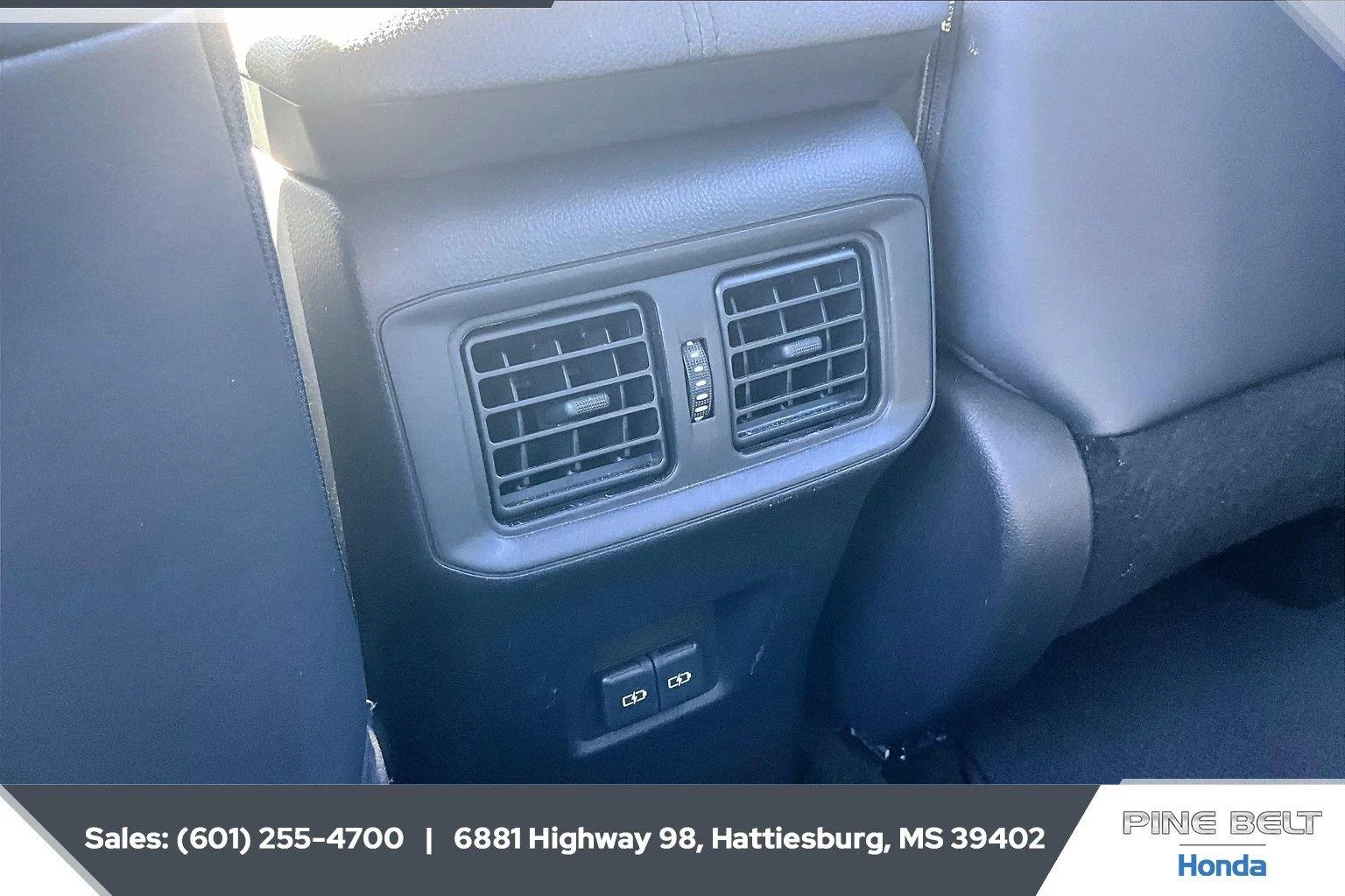 Used 2024 Magnetic Gray Metallic toyota XLE Premium image 25