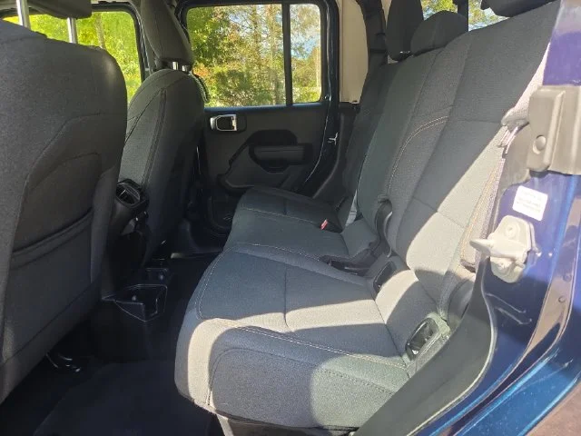 Used 2025 Blue Jeep Nighthawk image 28