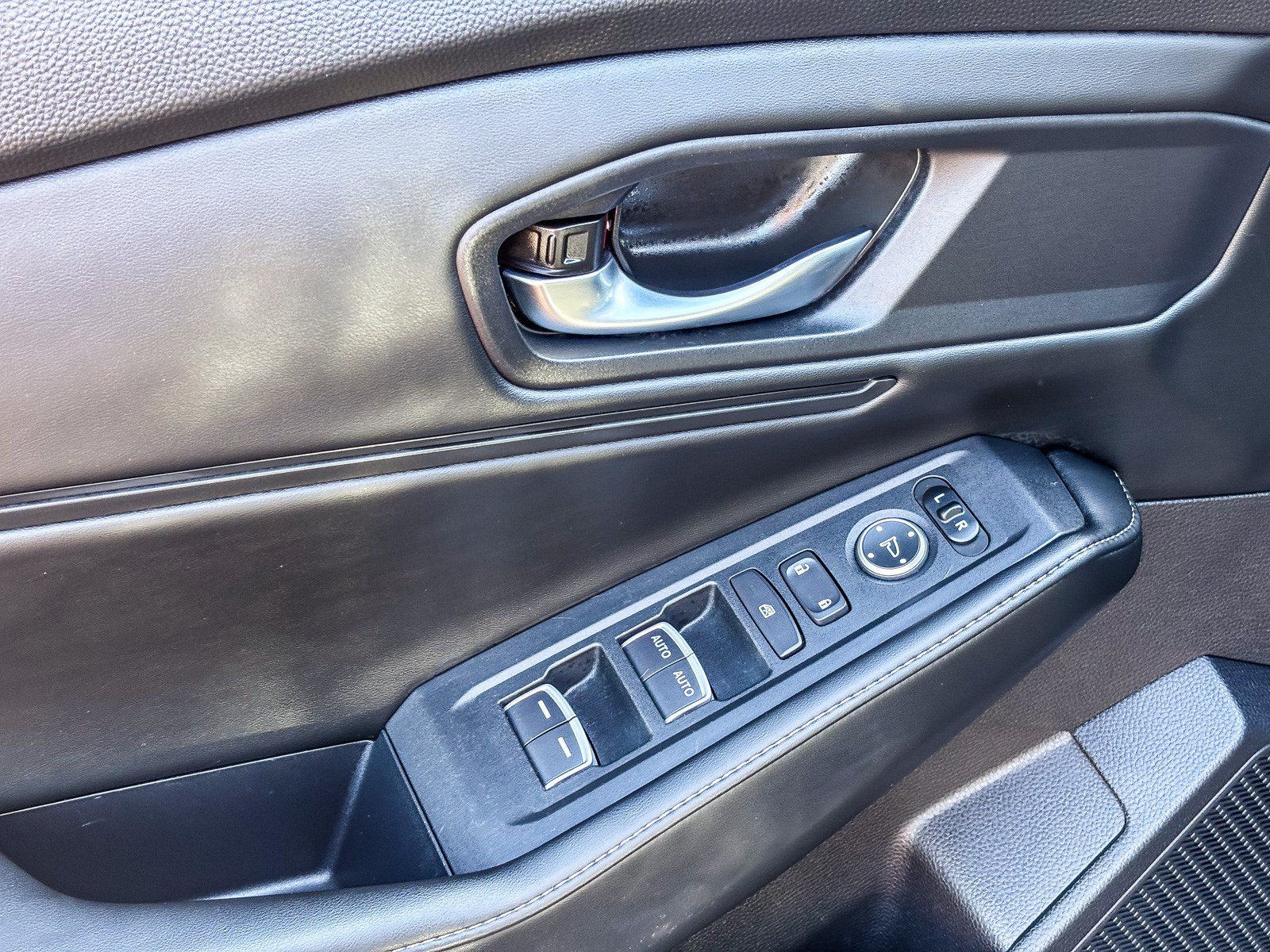 Certified Used 2024 Urban Gray Pearl Honda HYBRID SPORT image 21