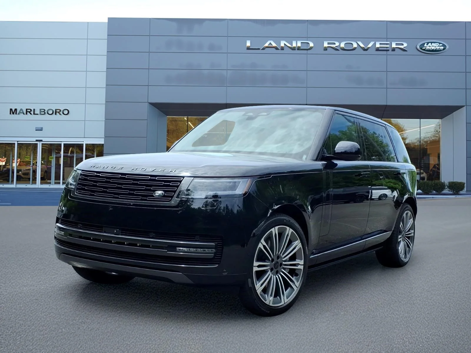 2026 Land Rover Range Rover 4.4 SE LWB 7's photo