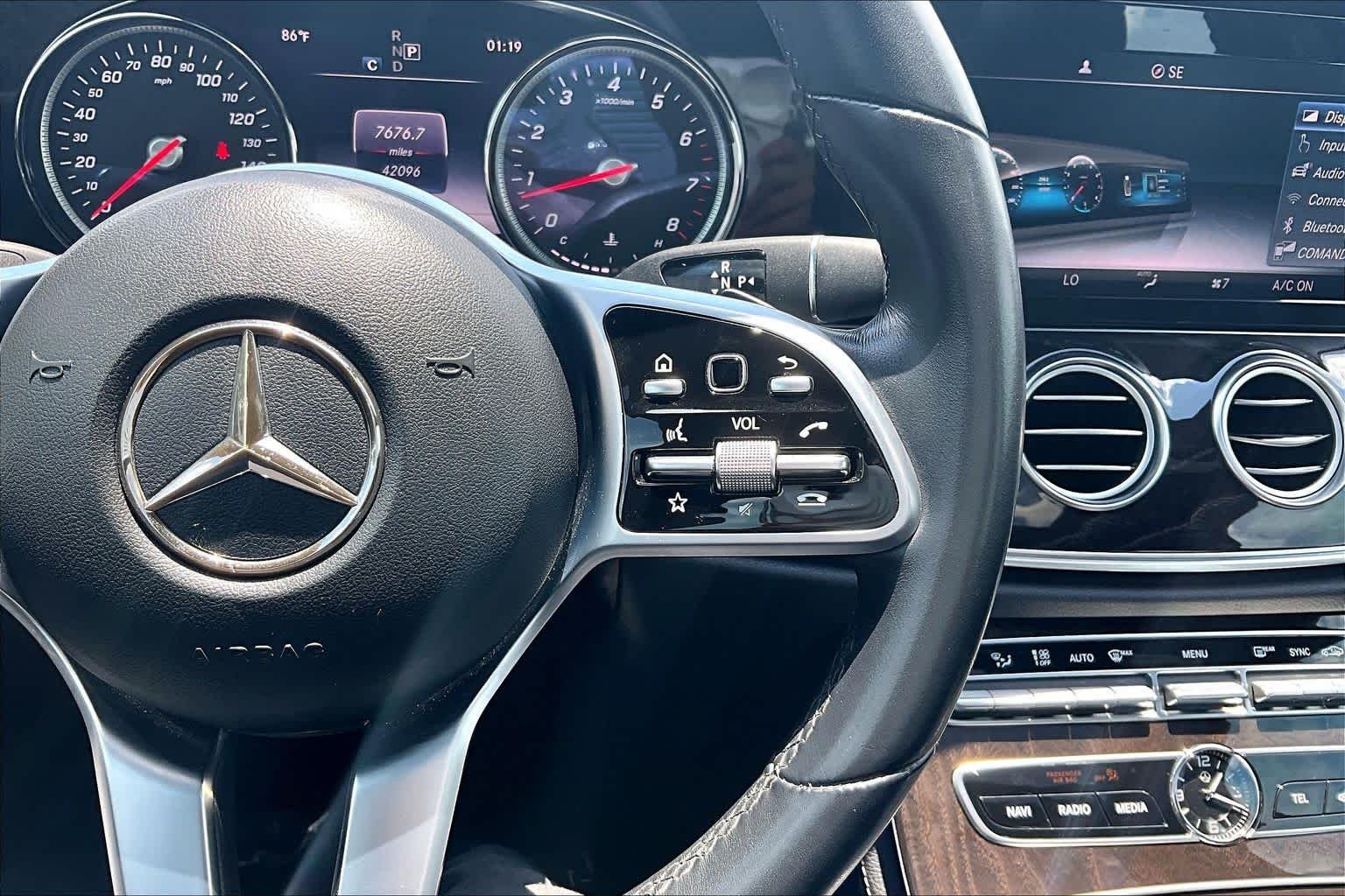 Used 2019 Obsidian Black Metallic Mercedes-Benz E 450 image 25
