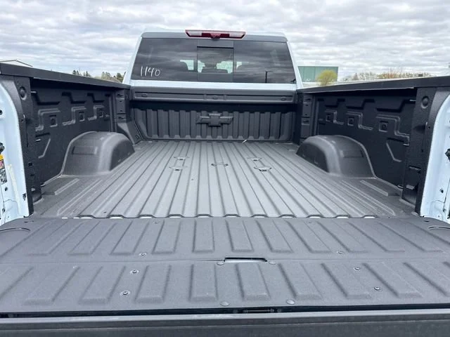 New 2026 Polar White Tricoat Chevrolet High Country image 26