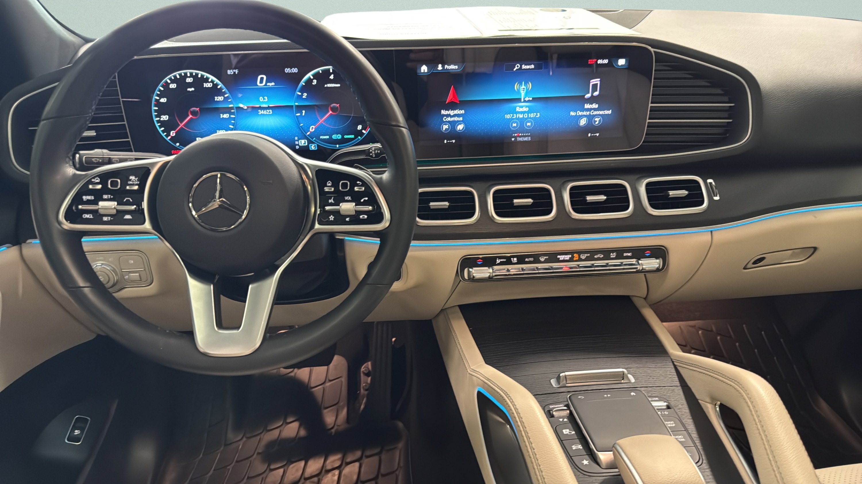 Certified Used 2023 MANUFAKTUR Diamond White Metallic Mercedes-Benz GLE 450 image 27