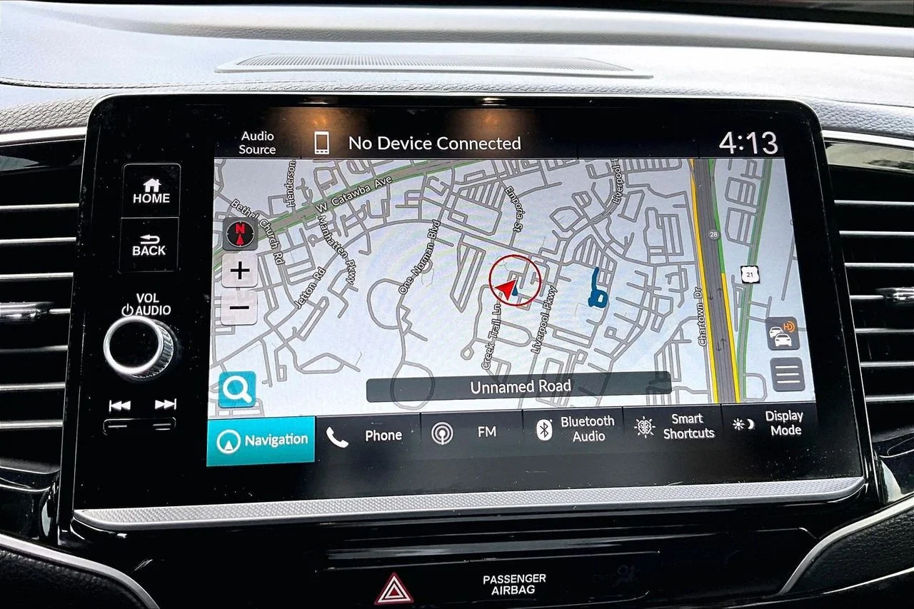 Used 2025  Honda Black Edition image 12