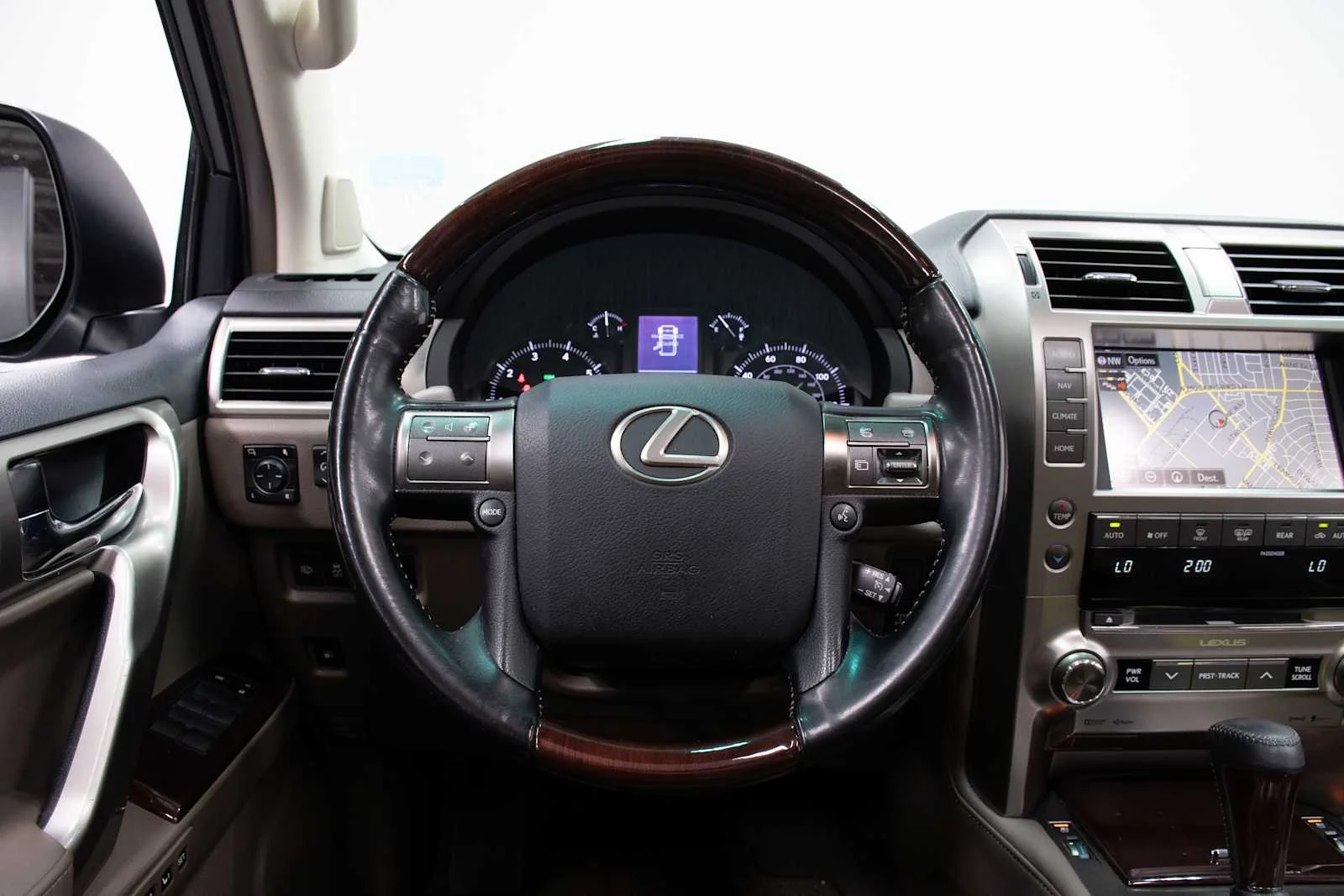 Used 2018 Silver Lining Metallic Lexus Premium image 18