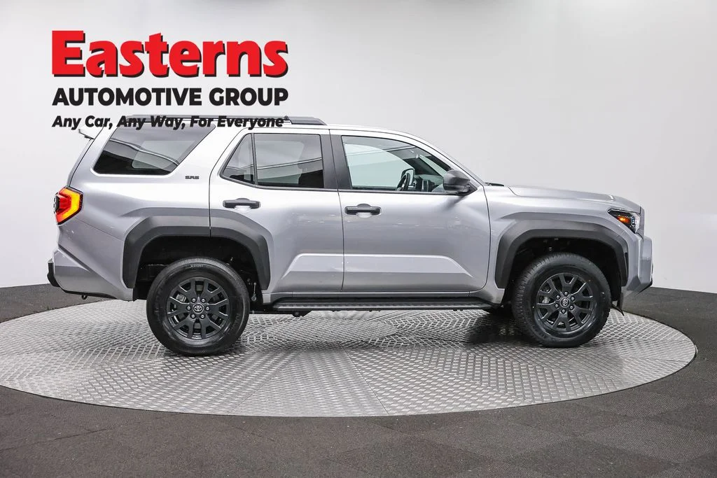 Used 2025 Silver Toyota SR5 image 4