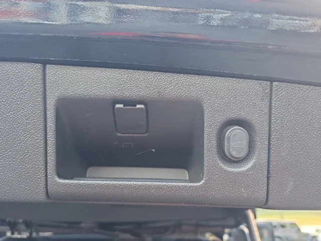 Used 2018 Black GMC Denali image 15