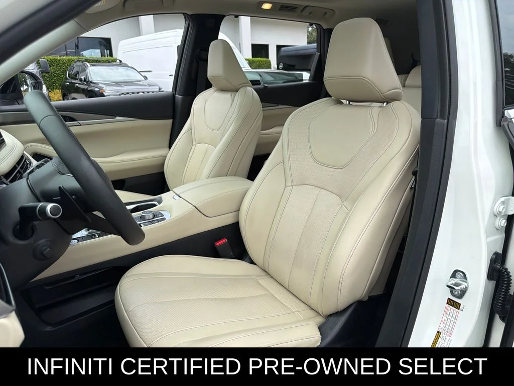 Certified Used 2023 Majestic White INFINITI LUXE image 29
