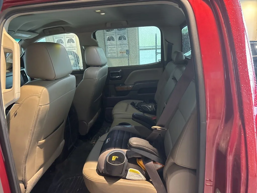 Used 2018 Red GMC SLT image 25