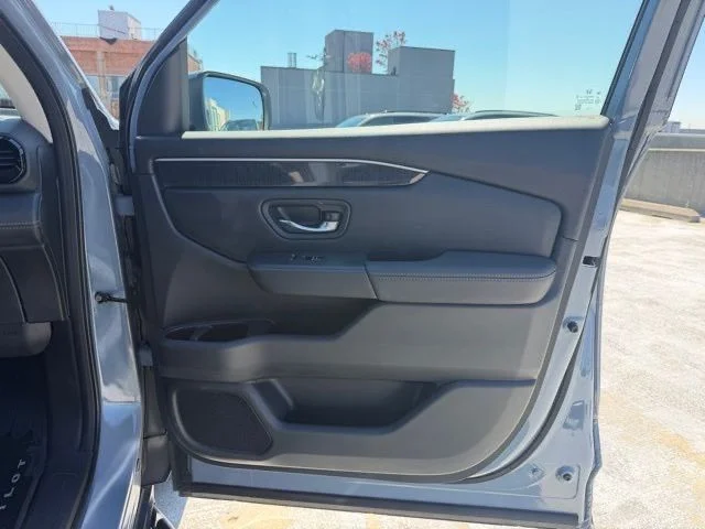 Used 2024 Gray Honda Elite image 18