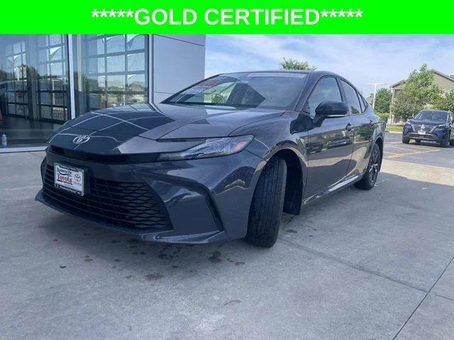 2025 Toyota Camry LE - Photo 12