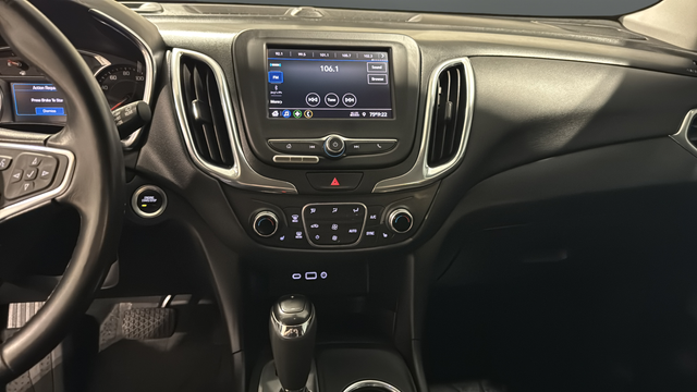 Used 2020 Pacific Blue Metallic Chevrolet LT image 13