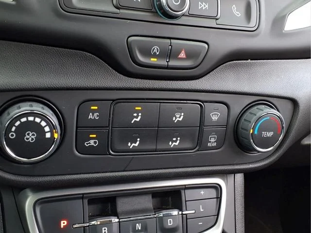 Used 2024 Blue GMC SLE image 12