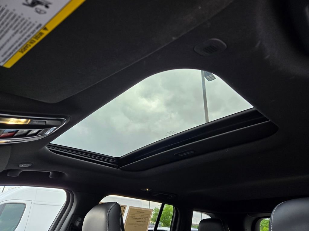 Used 2023 Black Jeep Altitude X image 28