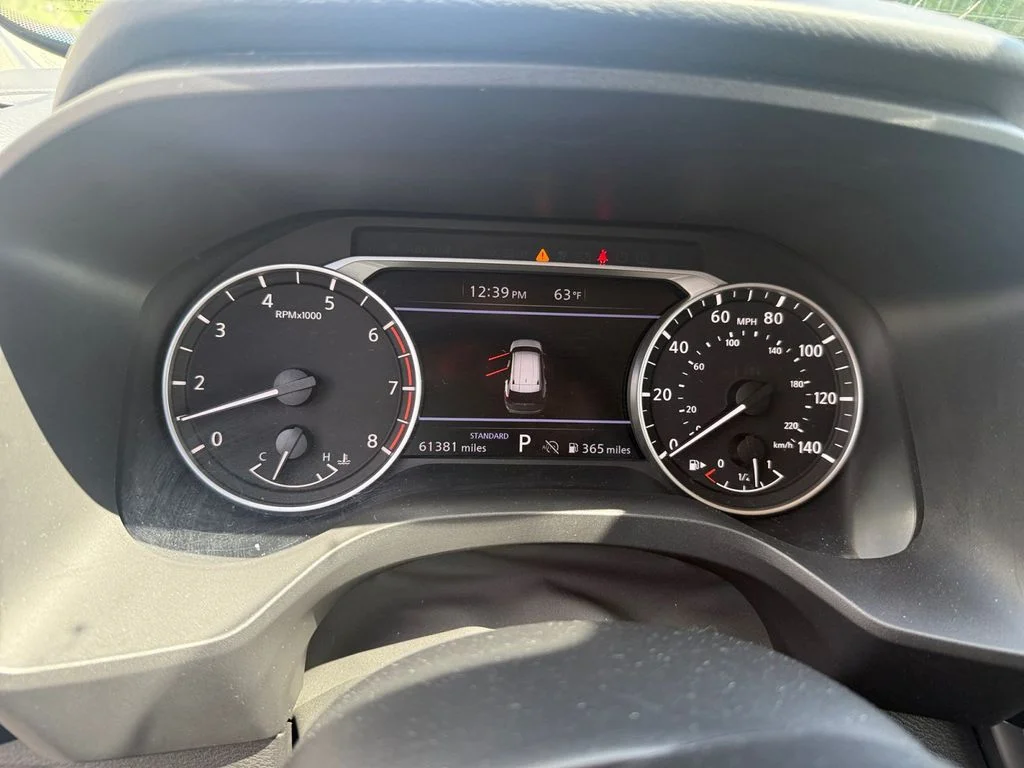 Used 2024 Glacier White Nissan S image 15
