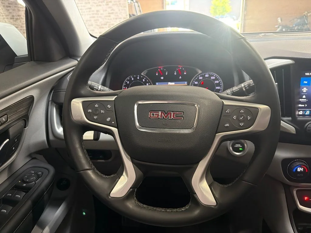 Used 2024 White Frost Tricoat GMC SLT image 18
