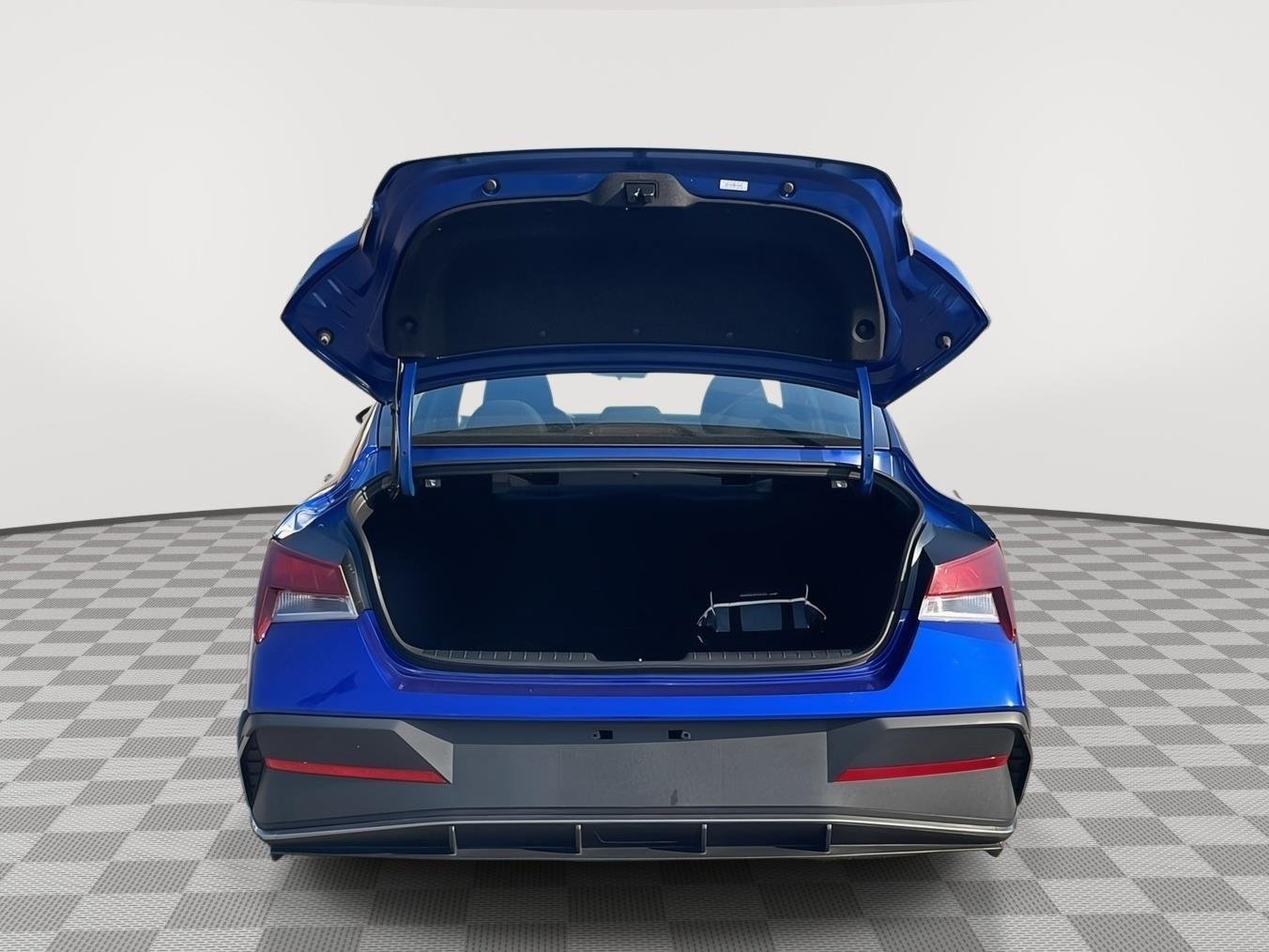 2024 Hyundai Elantra SEL - Photo 33