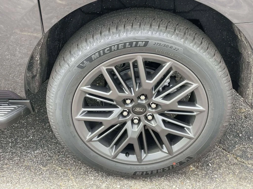 New 2026 Dark Matter Gray Metallic Ford Platinum image 9
