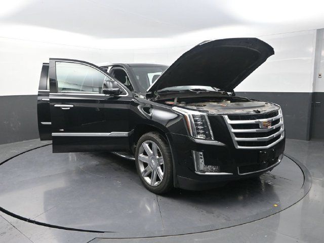 Used 2020 Black Cadillac Premium image 40