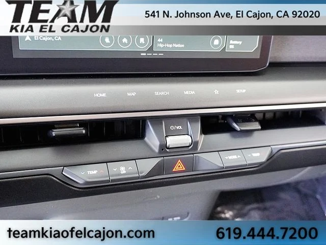Used 2024 Black Kia Light Long Range image 30
