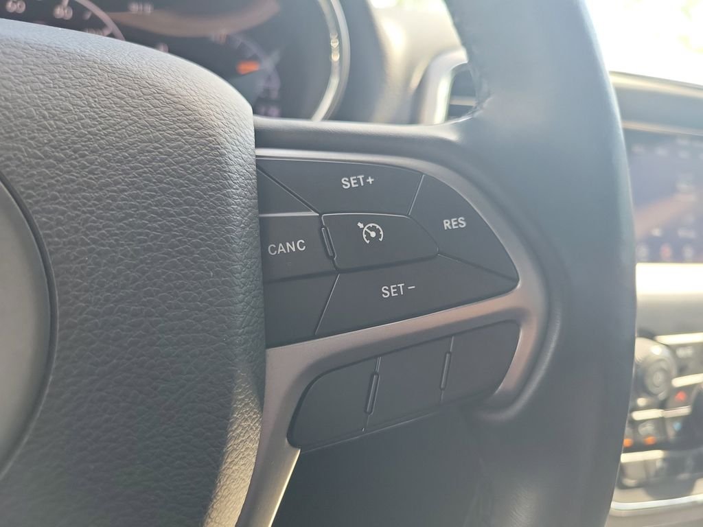 Used 2021 Black Jeep Laredo E image 20