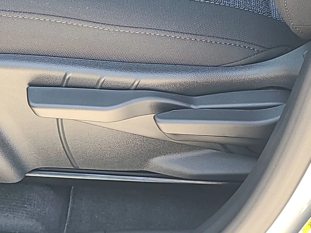 New 2026 Sterling Metallic GMC Elevation image 16