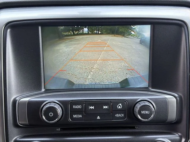 Used 2015 White Chevrolet LT image 17