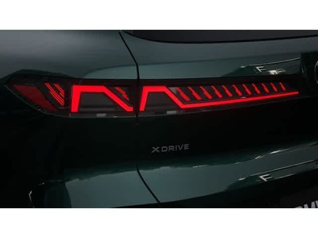 New 2027 Vancouver Green Metallic BMW 40 xDrive image 8