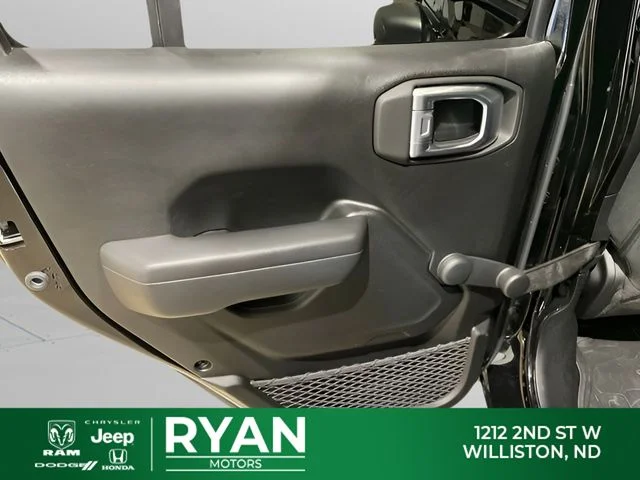 Used 2023 Black Jeep Sport image 37