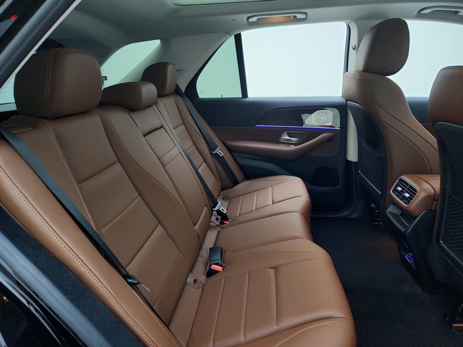 New 2026 Black Mercedes-Benz GLE 450 4MATIC® SUV image 34