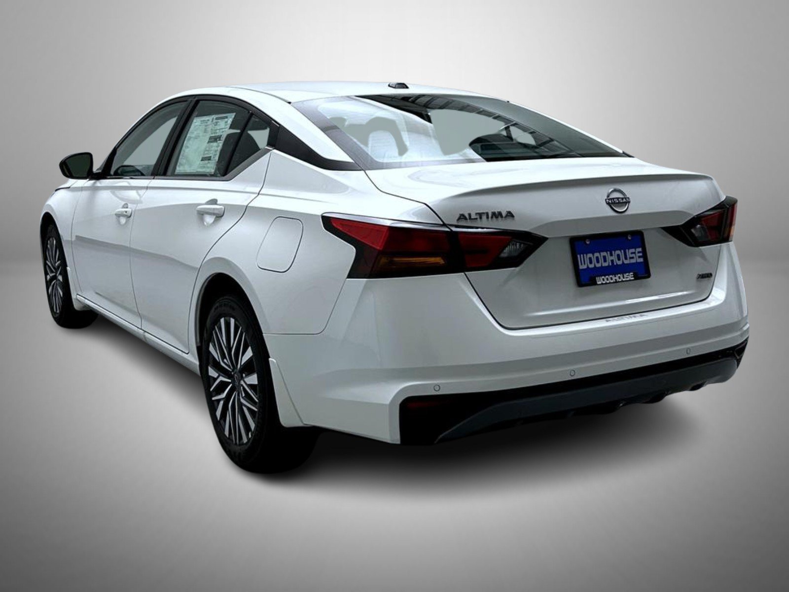 New 2026 Pearl White Nissan 2.5 SV image 7