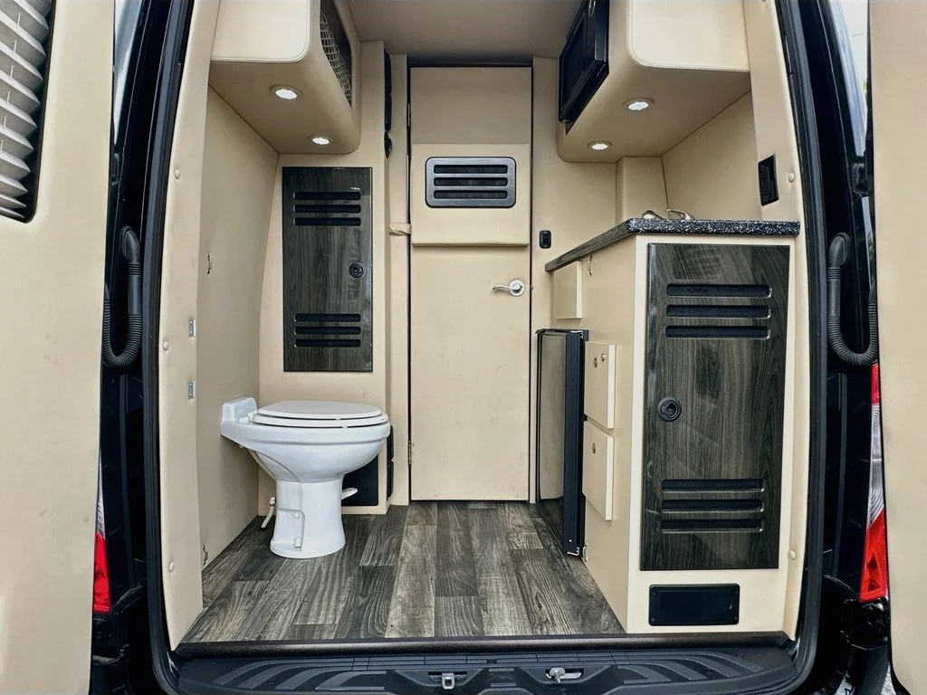 Used 2019 Black Mercedes-Benz Cargo 170 WB EXT image 27