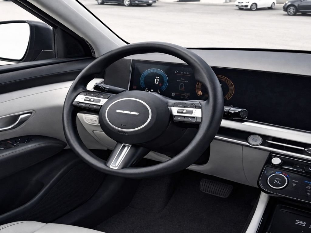 Used 2025 Hampton Gray Hyundai SEL image 24