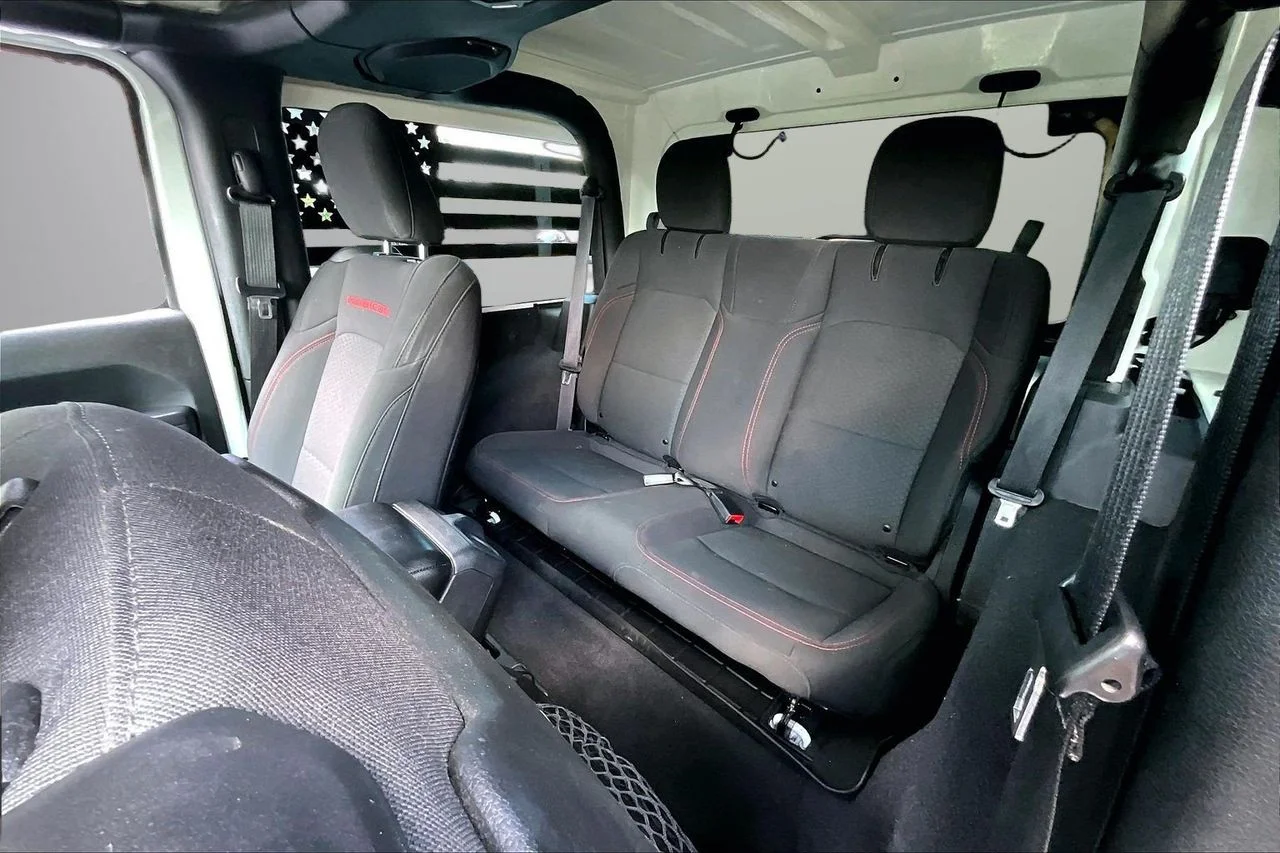 Used 2023 White Jeep Rubicon image 21