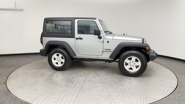 Used 2017 Silver Jeep Sport image 9