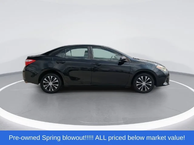 Used 2016 Black Toyota LE image 9