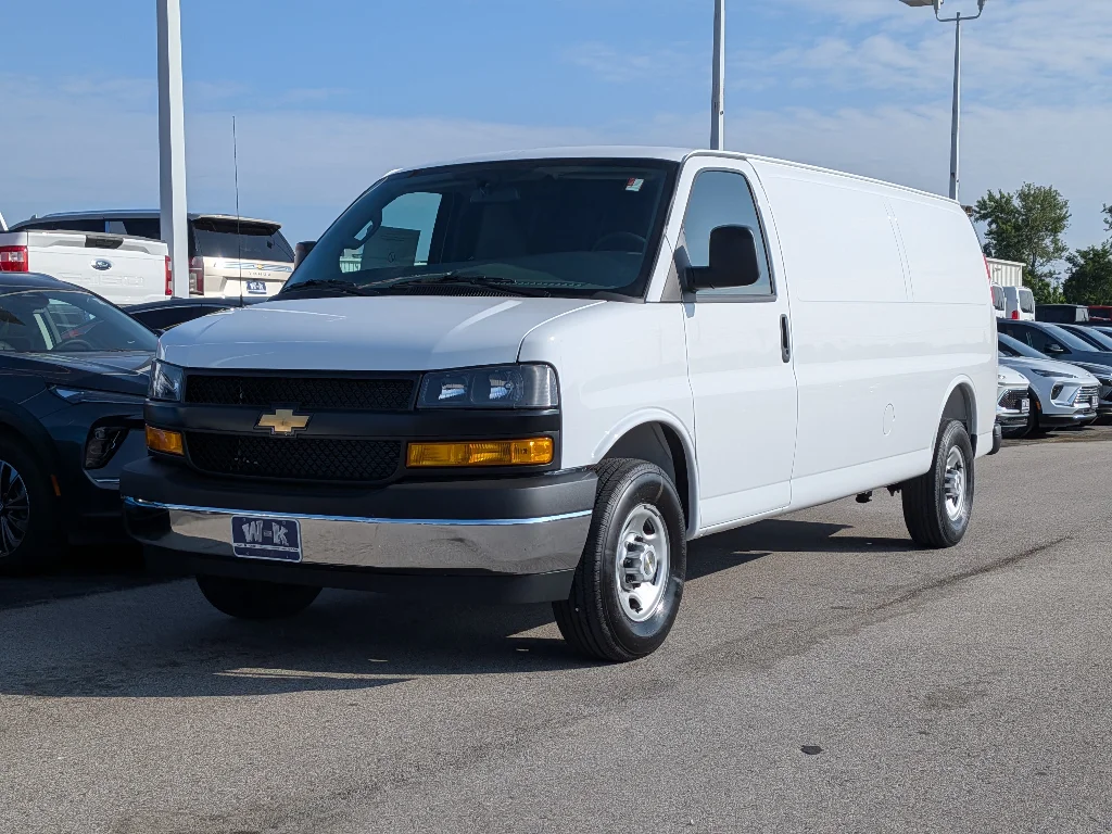 New 2026 Summit White Chevrolet Work Van image 6