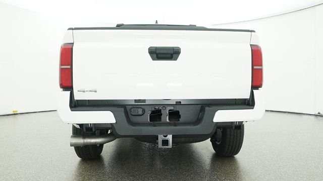 New 2026 White Toyota SR5 image 19